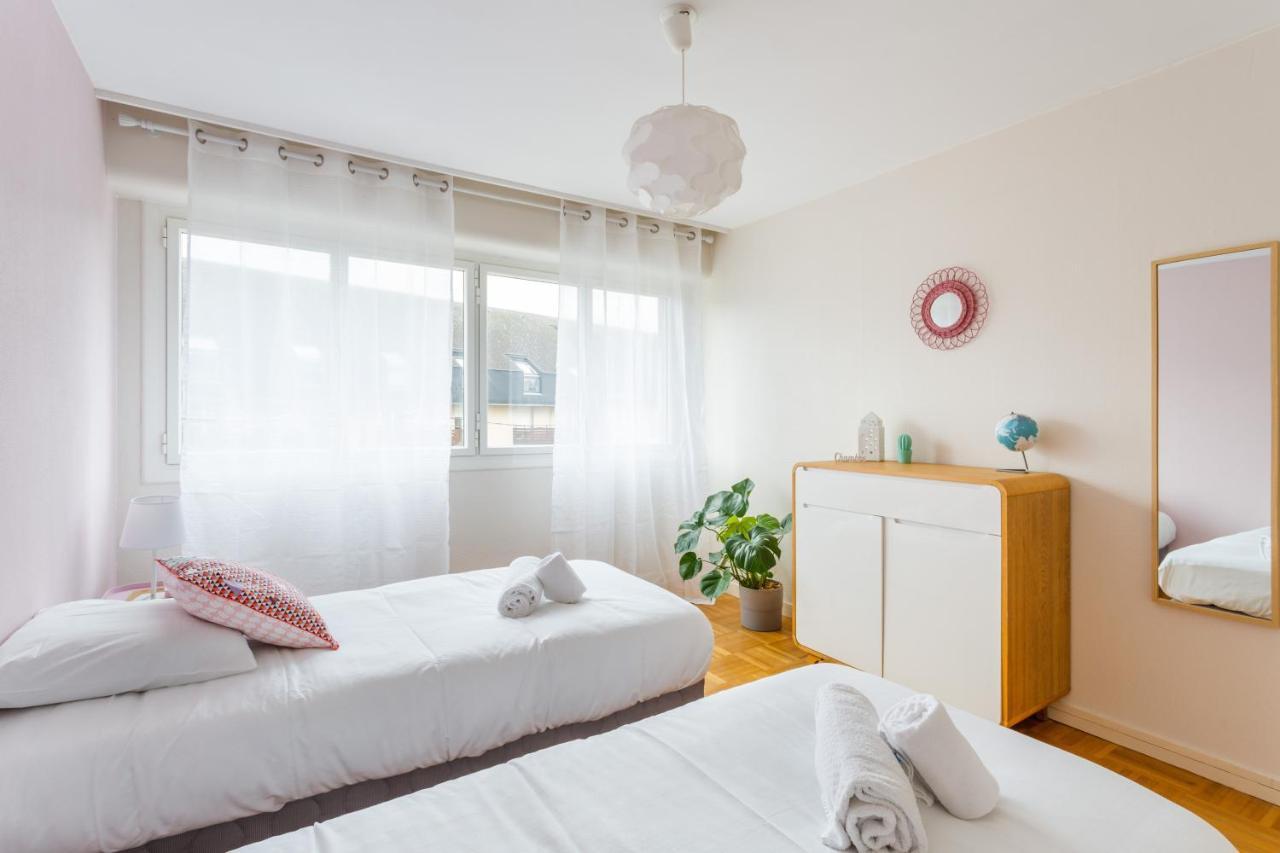 Rosa, Confortable 2 Chambres Avec Parking Dans Le Centre Ρεν Εξωτερικό φωτογραφία